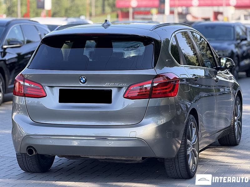2017 BMW 225XE — Miniatură 2