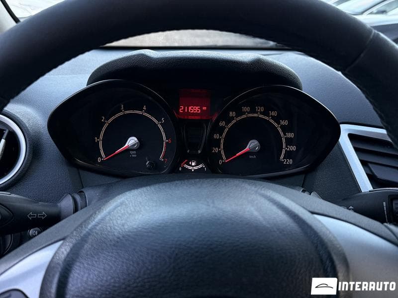 Ford Fiesta 2011 — Миниатюра 10