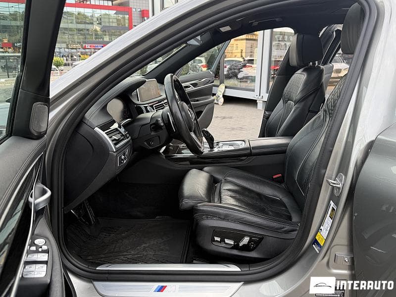 BMW 740 2019 — Миниатюра 5
