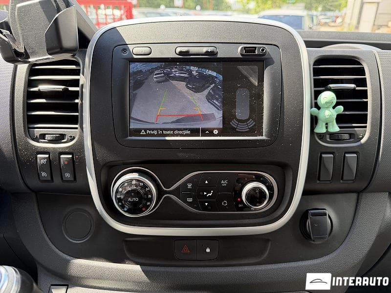 Renault Trafic 2021 — Миниатюра 11