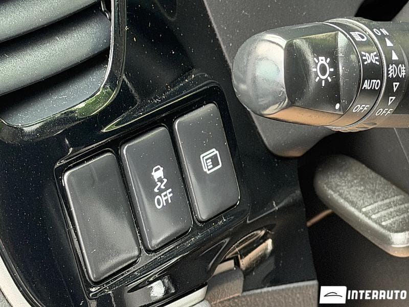 Mitsubishi Outlander 2019 — Миниатюра 9
