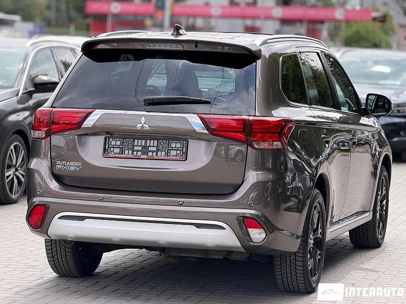 Mitsubishi Outlander 2019 — Миниатюра 2