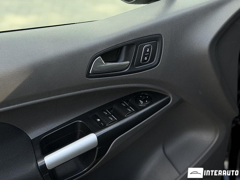 Ford Tourneo Connect 2018 — Миниатюра 7