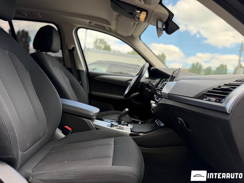 BMW X3 2.0D 2018 — Миниатюра 13