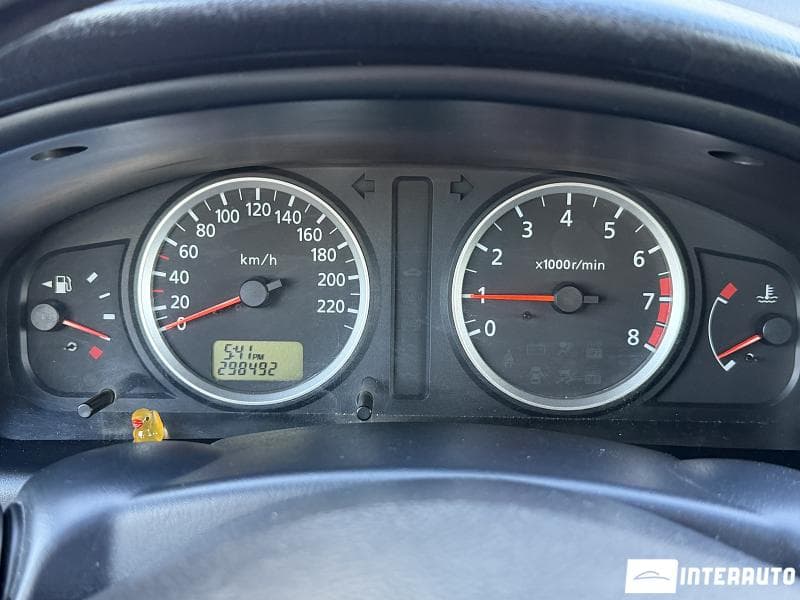 Nissan Almera 2005 — Миниатюра 9