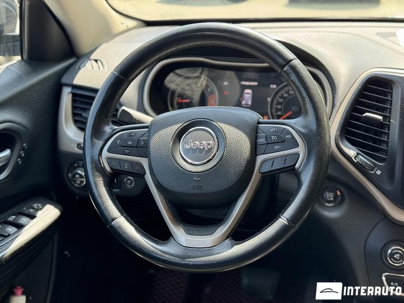 Jeep Cherokee 2015 — Миниатюра 10