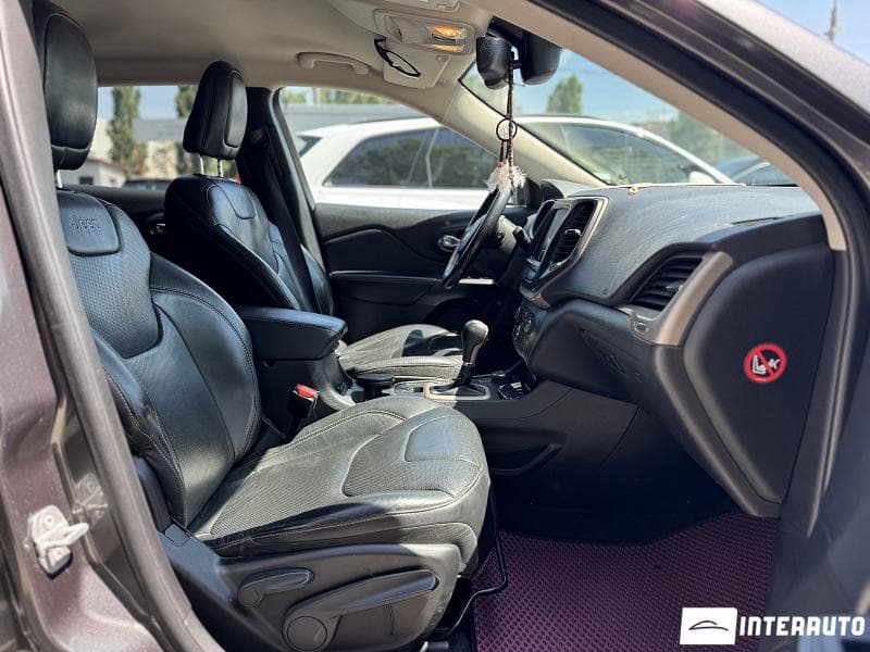 Jeep Cherokee 2015 — Миниатюра 16