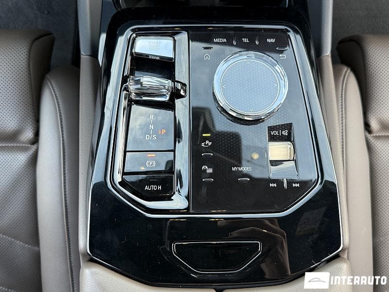 BMW 520 2023 — Миниатюра 16