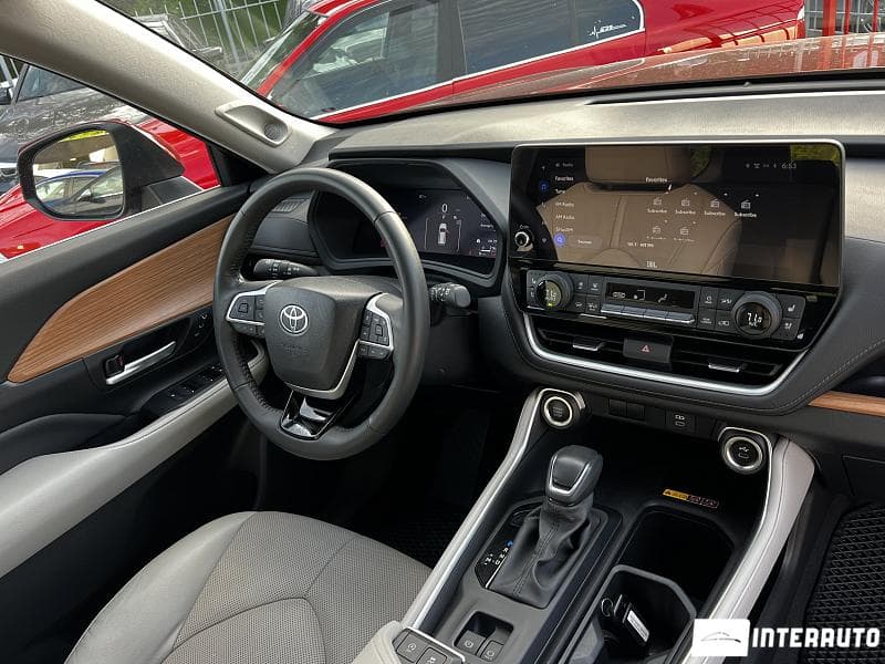 Toyota Grand Highlander 2024 — Миниатюра 7