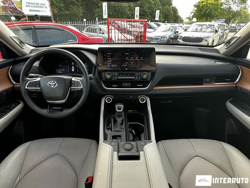 Toyota Grand Highlander 2024 — Миниатюра 11
