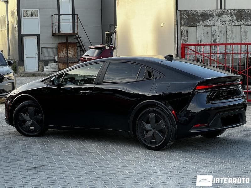 Toyota Prius 2023 — Миниатюра 2