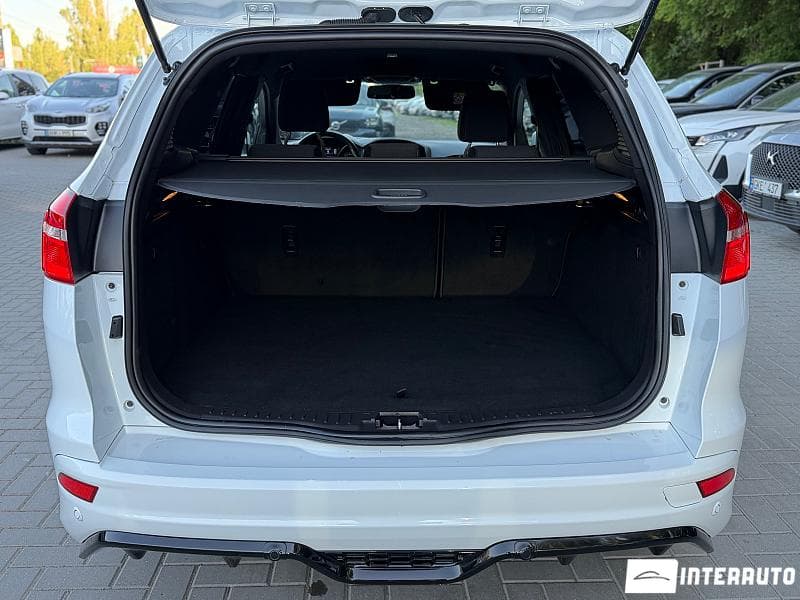 2017 Ford Focus — Miniatură 22