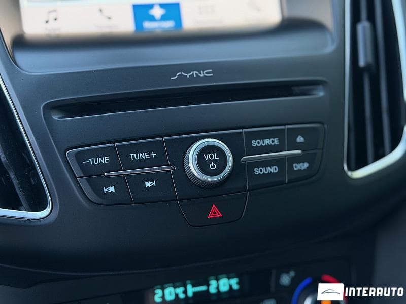 2017 Ford Focus — Miniatură 14