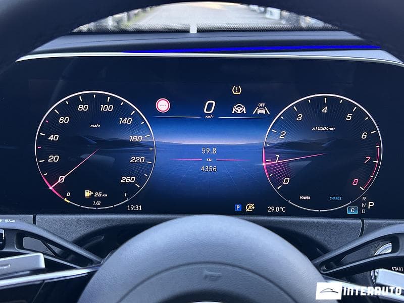 Mercedes E 350 2023 — Миниатюра 12