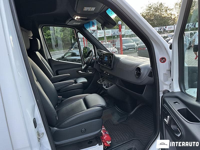 Mercedes Sprinter 2018 — Миниатюра 5