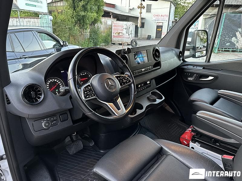 Mercedes Sprinter 2018 — Миниатюра 7