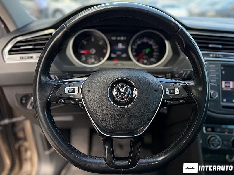 2017 Volkswagen Tiguan — Miniatură 9