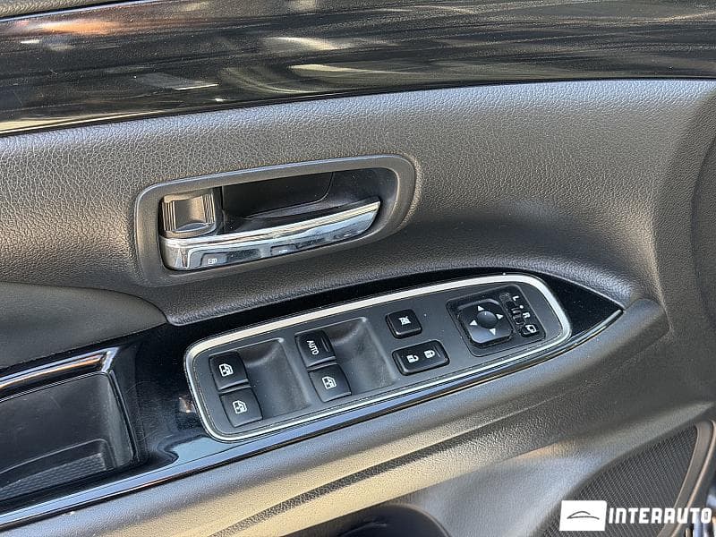 Mitsubishi Outlander 2018 — Миниатюра 17