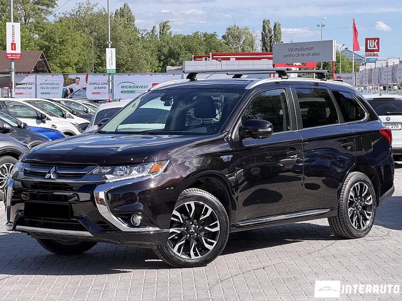 Mitsubishi Outlander 2018 — Миниатюра 3