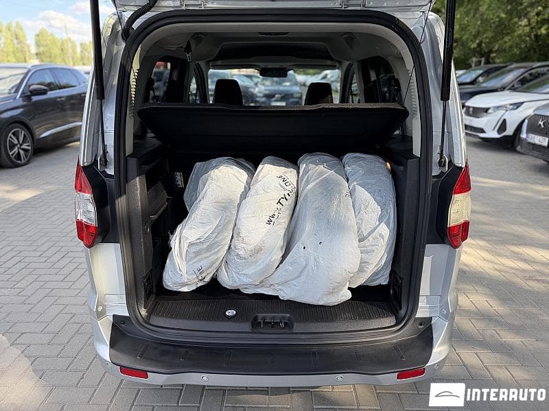 Ford Tourneo Courier 2016 — Миниатюра 5