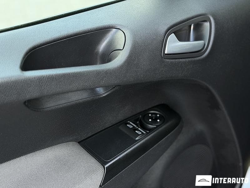 Ford Tourneo Courier 2016 — Миниатюра 6