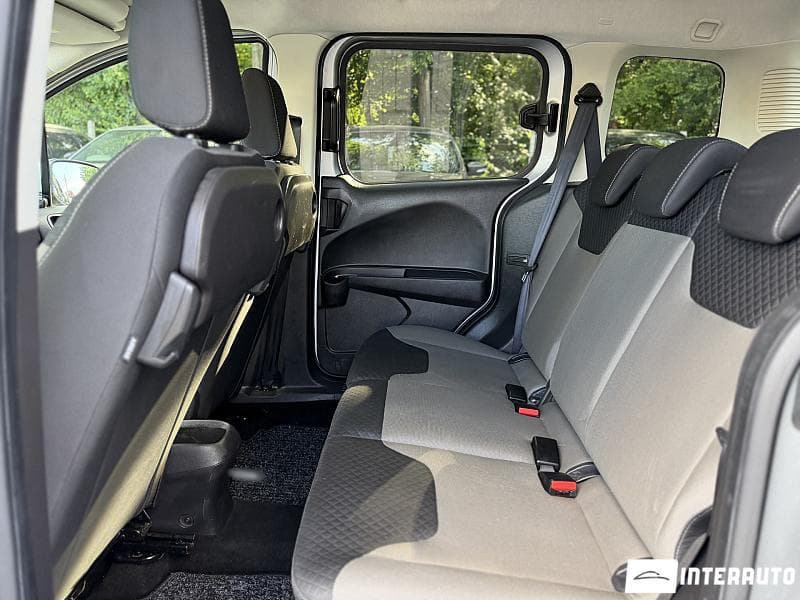 Ford Tourneo Courier 2016 — Миниатюра 17
