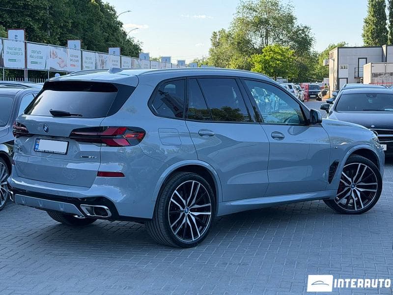 BMW X5 5.0e 2023 — Миниатюра 3