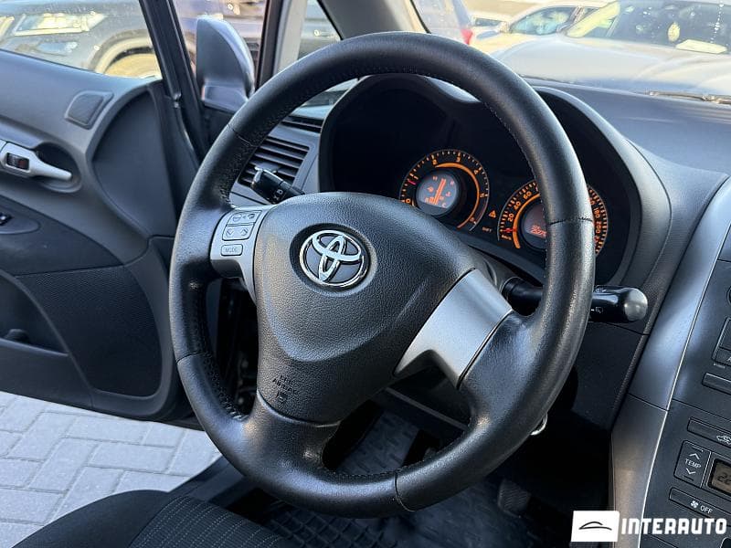 Toyota Auris 2008 — Миниатюра 7