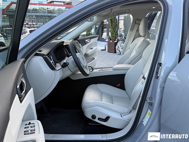 Volvo XC 60 2025 — Миниатюра 5