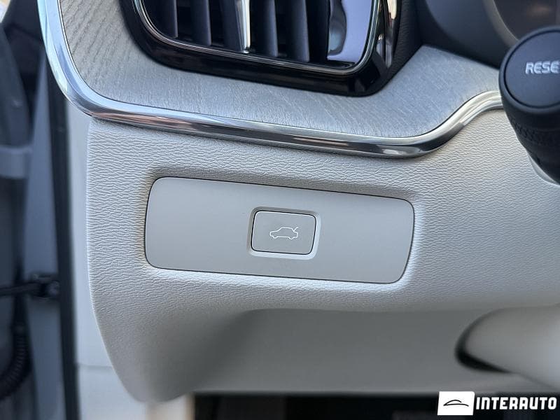 Volvo XC 60 2025 — Миниатюра 22