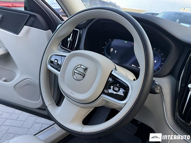 Volvo XC 60 2025 — Миниатюра 7