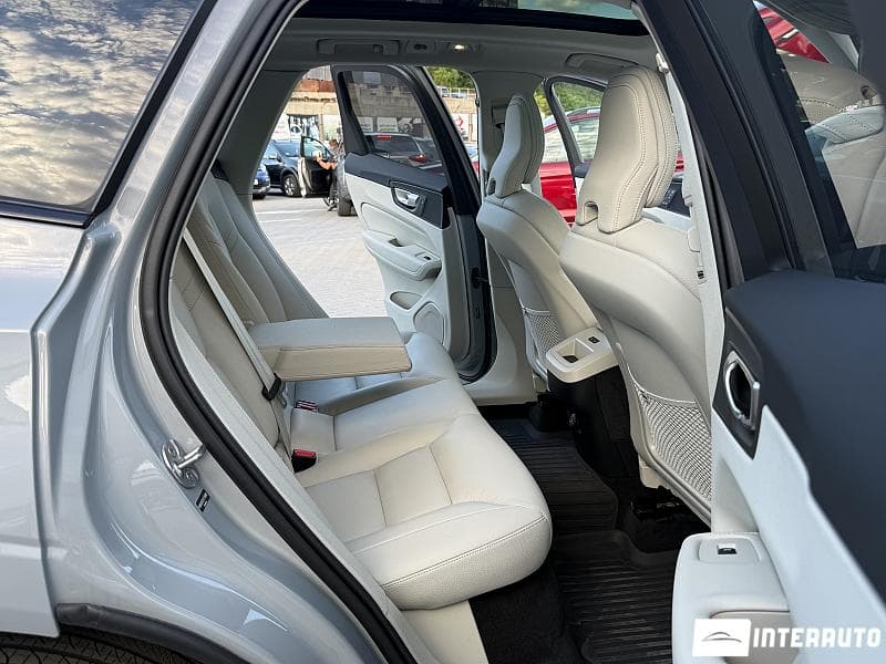 Volvo XC 60 2025 — Миниатюра 16