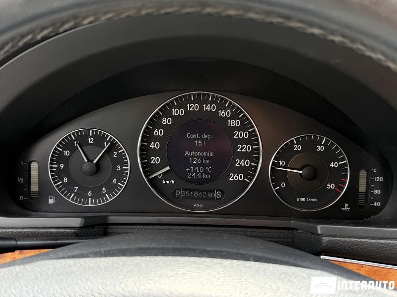 Mercedes E 270 2003 — Миниатюра 9