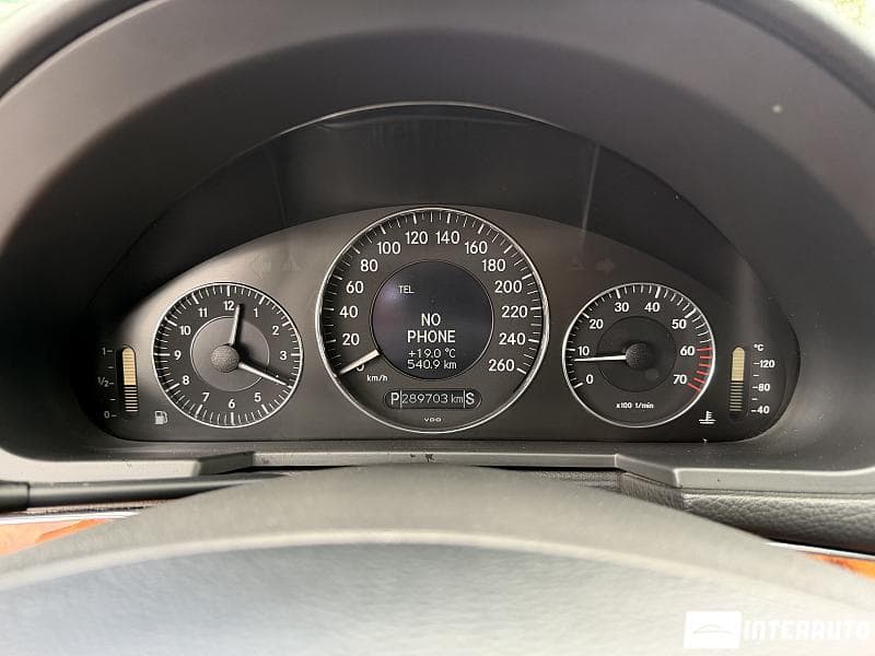 2003 Mercedes E 200 — Miniatură 8