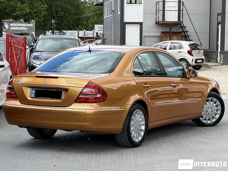 2003 Mercedes E 200 — Miniatură 3