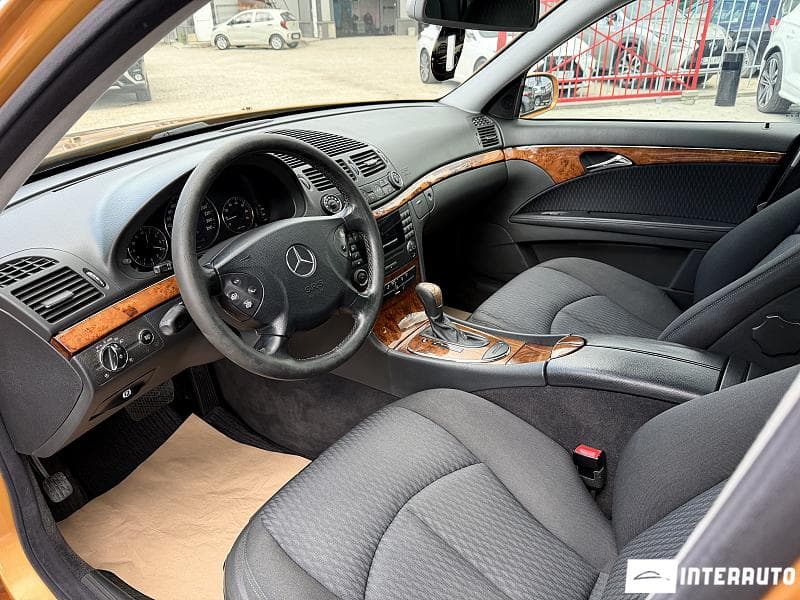 2003 Mercedes E 200 — Miniatură 6