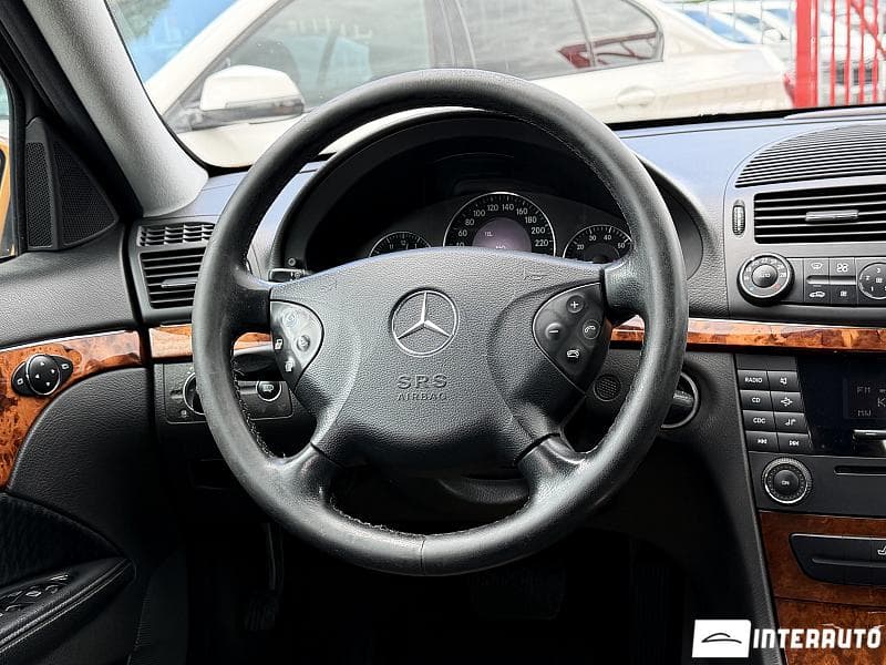 2003 Mercedes E 200 — Miniatură 7