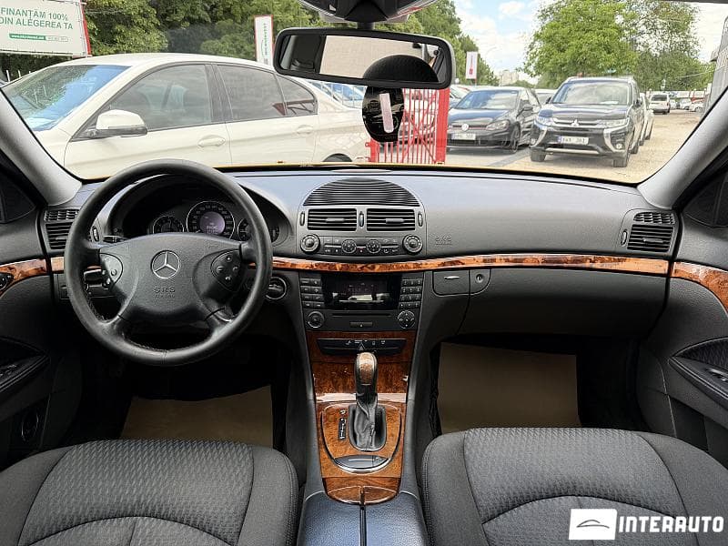 2003 Mercedes E 200 — Miniatură 5
