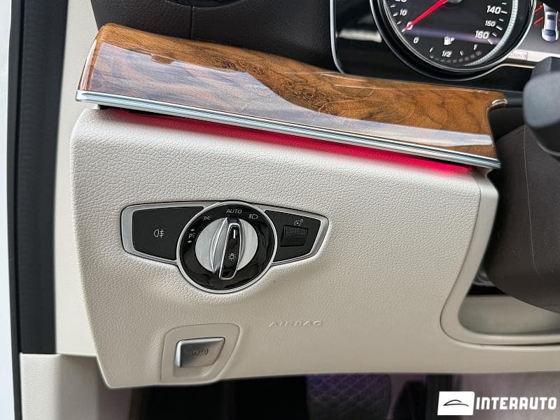 Mercedes E 300 2018 — Миниатюра 20