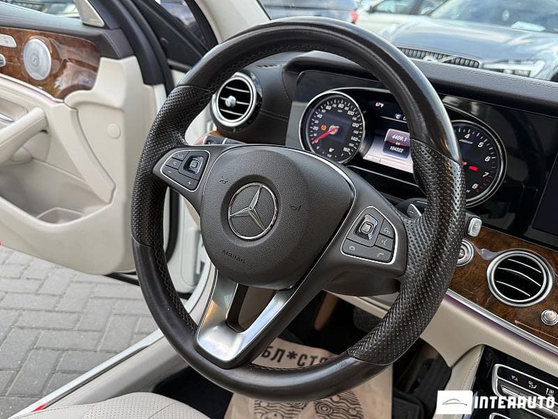 Mercedes E 300 2018 — Миниатюра 7