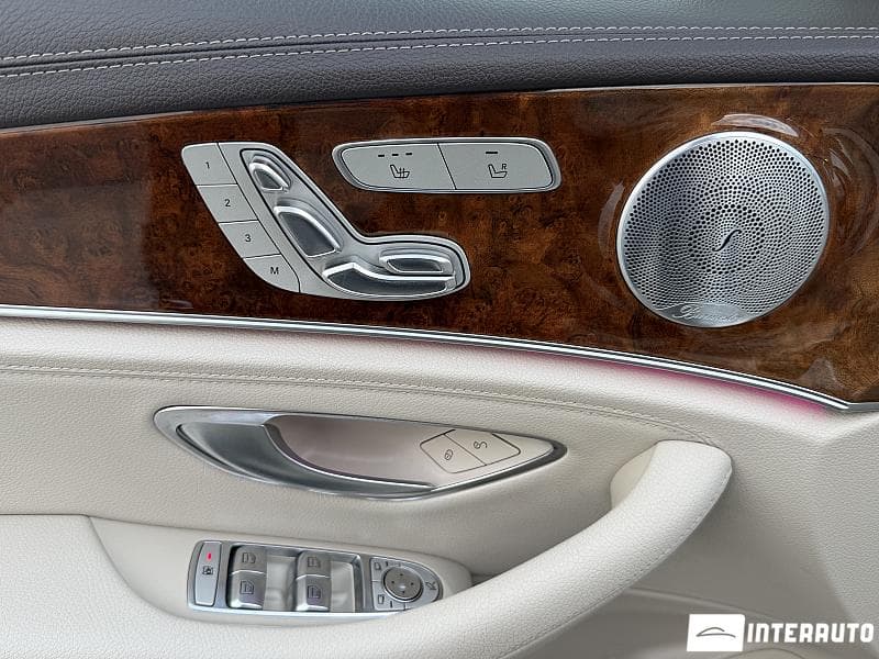 Mercedes E 300 2018 — Миниатюра 19