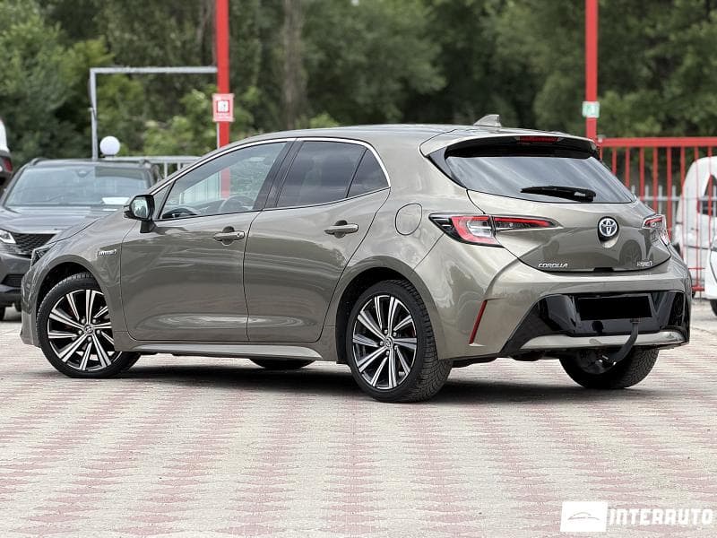 Toyota Corolla 2021 — Миниатюра 3