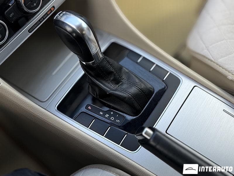 Volkswagen Passat 2012 — Миниатюра 12