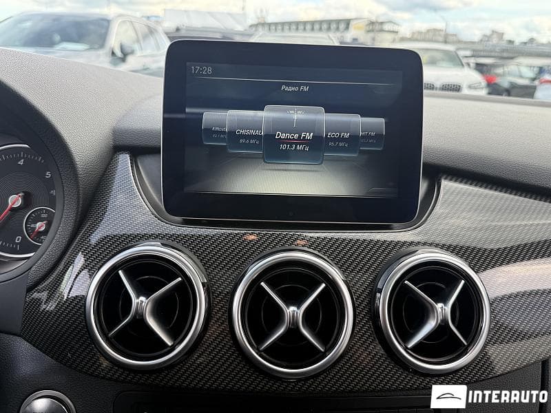 Mercedes B 180 2016 — Миниатюра 9