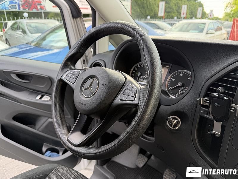 2018 Mercedes Vito — Miniatură 10