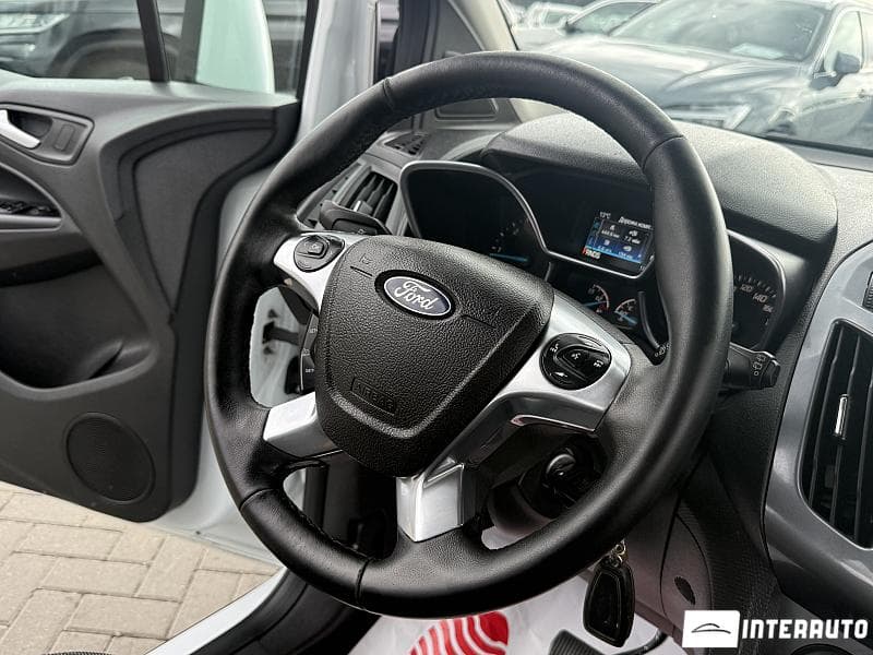 Ford Tourneo Connect 2017 — Миниатюра 7