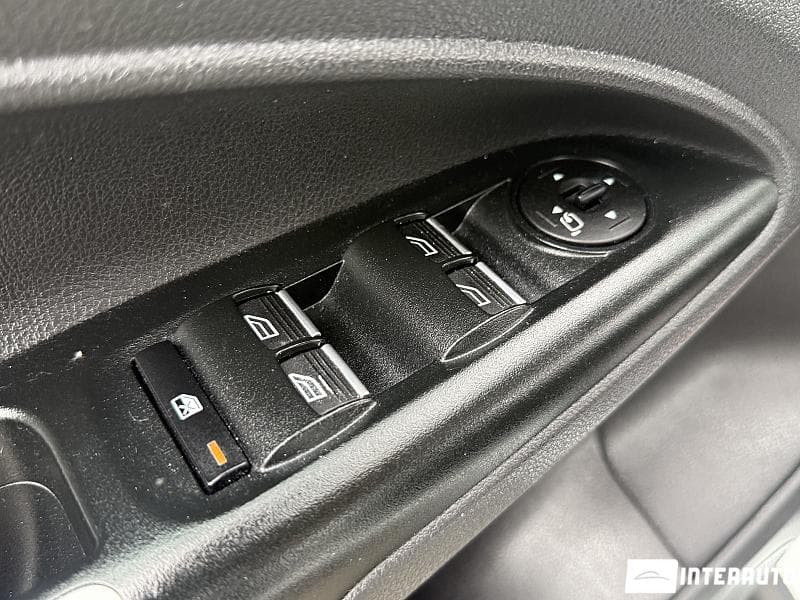 Ford Tourneo Connect 2017 — Миниатюра 20