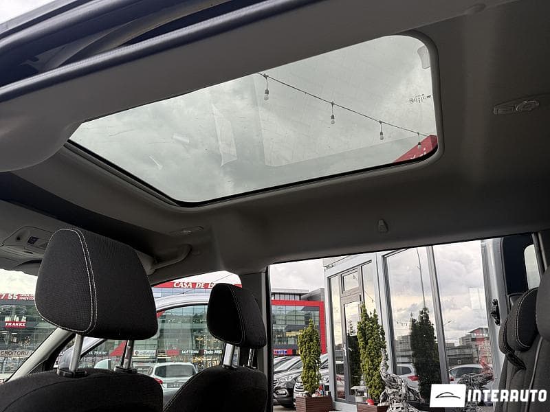 Ford Tourneo Connect 2017 — Миниатюра 15