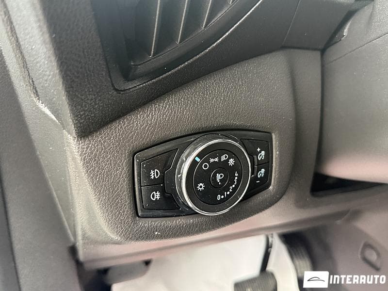 Ford Tourneo Connect 2017 — Миниатюра 19