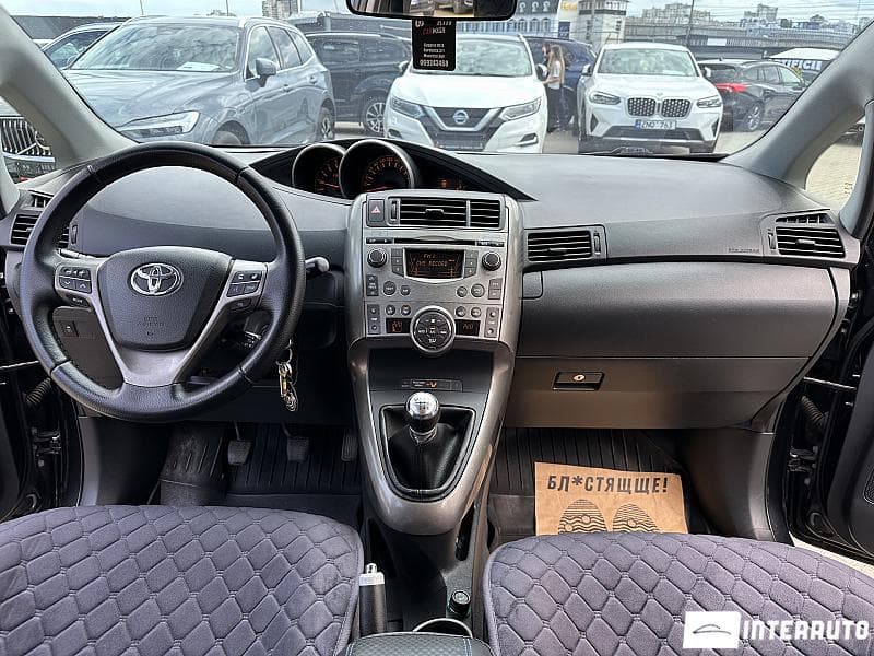 Toyota Verso 2010 — Миниатюра 6